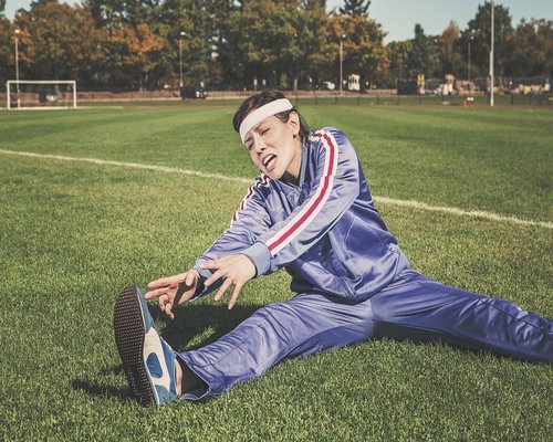 Relaxed training floor focused on structural stretching and joint mobility training